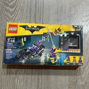 Lego the Batman movie cat woman cat cycle chase